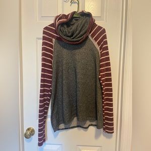 Medium Burgundy & White Striped Sleeve Funnel Neck Gray Sweater